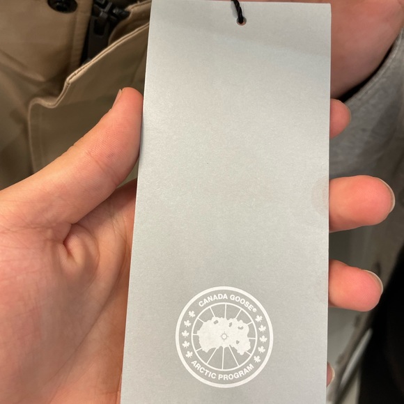 Canada Goose Trench Coat/ Rain Coat - Picture 5 of 5